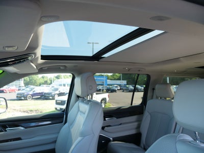 2024 Jeep Wagoneer Base