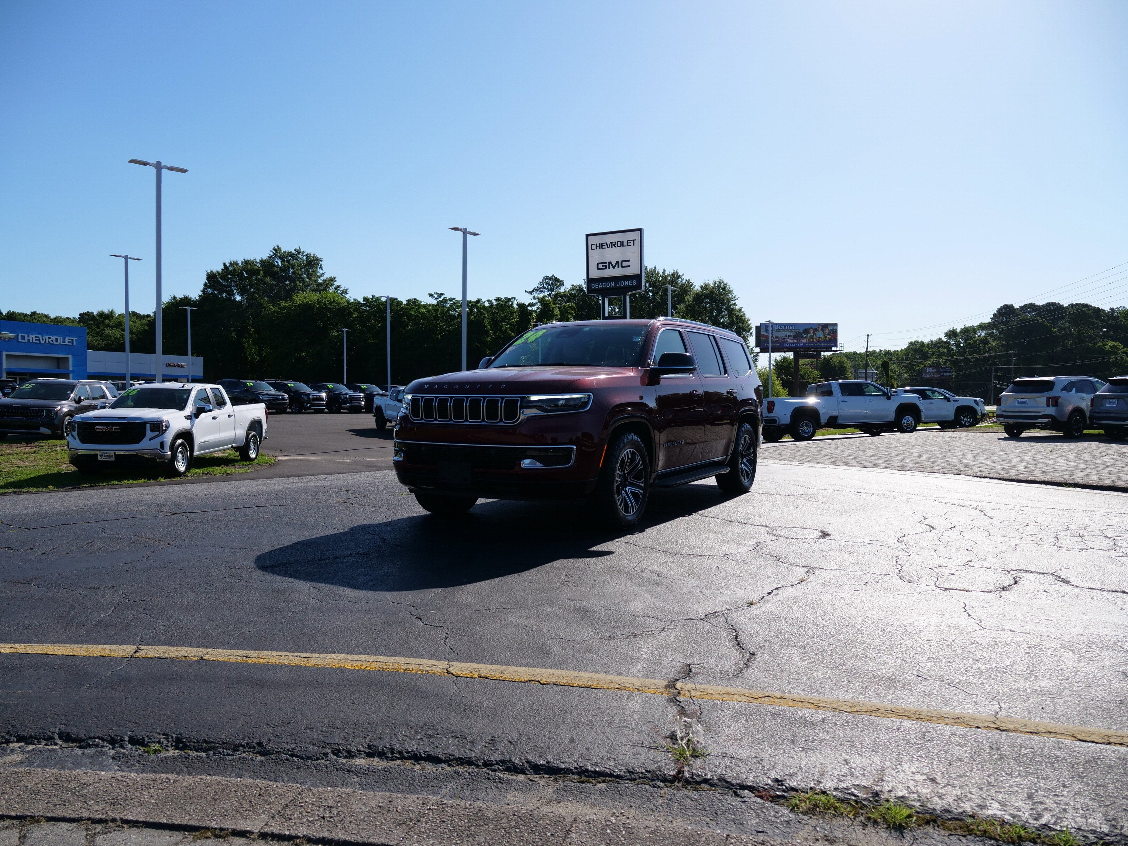 2024 Jeep Wagoneer Base