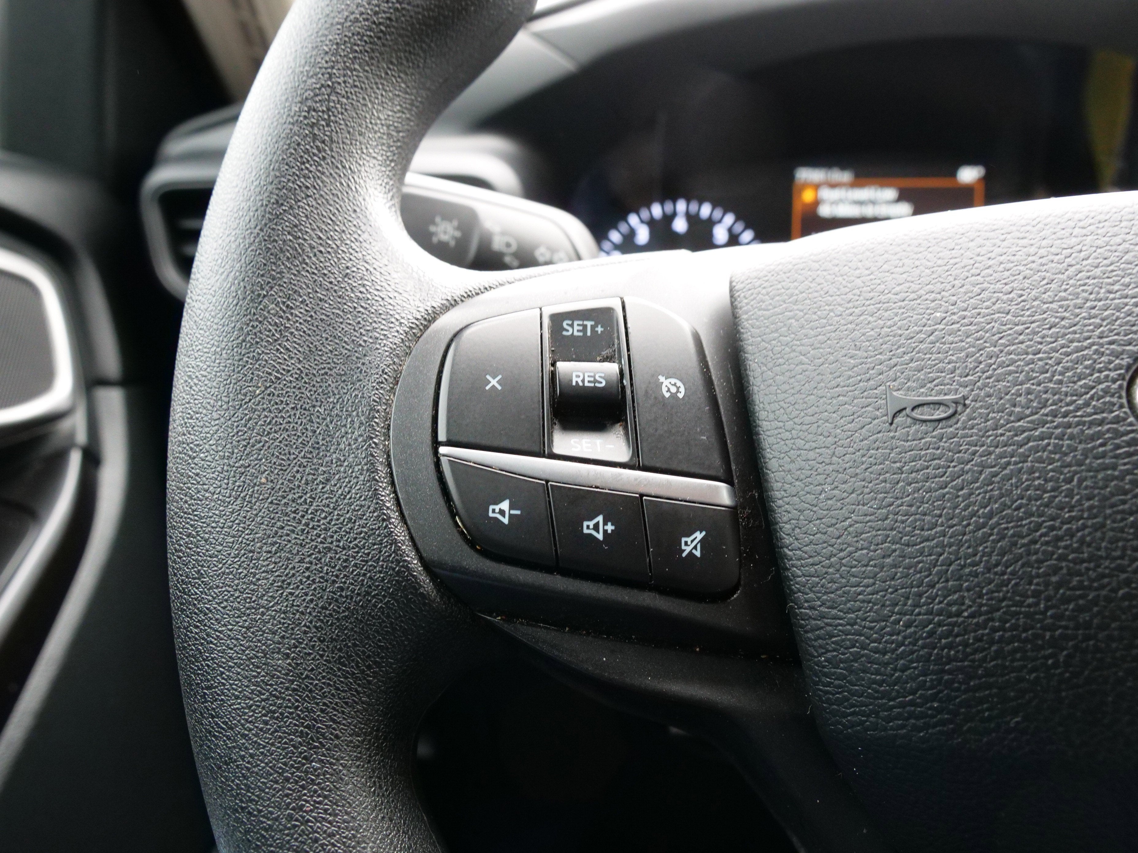 2021 Ford Explorer Base