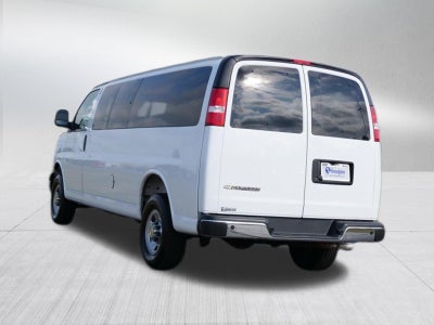 2025 Chevrolet Express Passenger 1LT