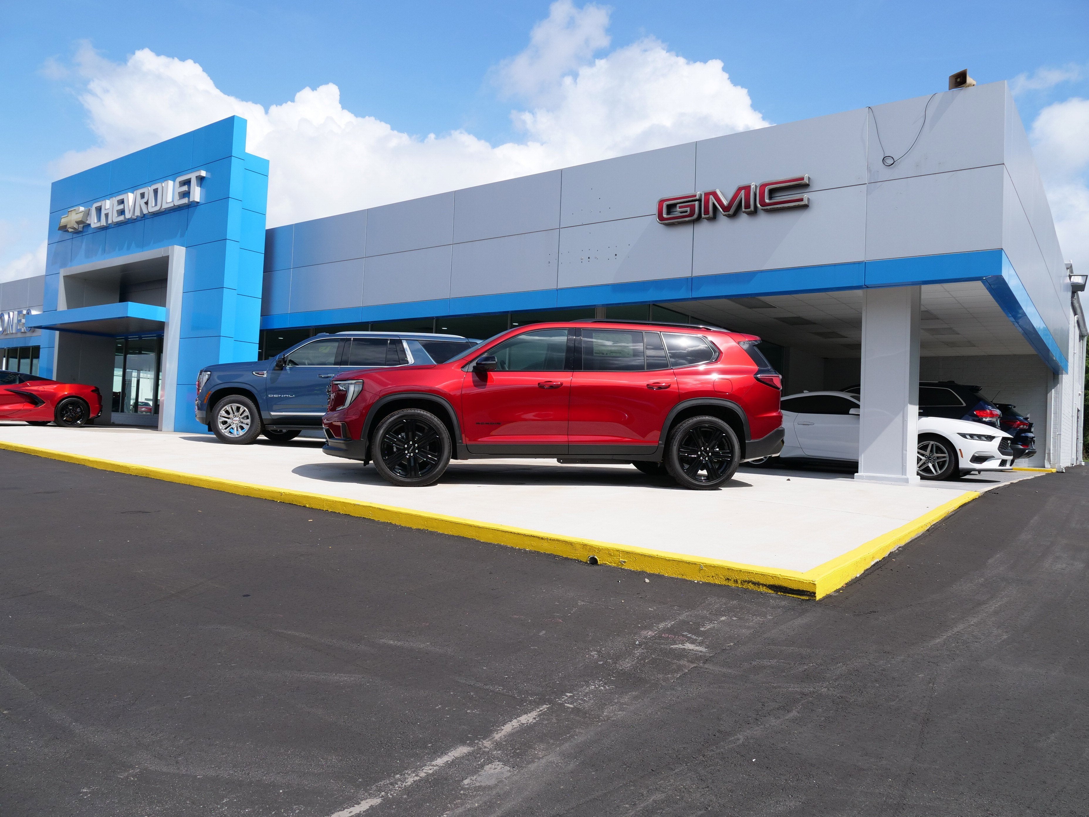 2026 GMC Acadia Elevation