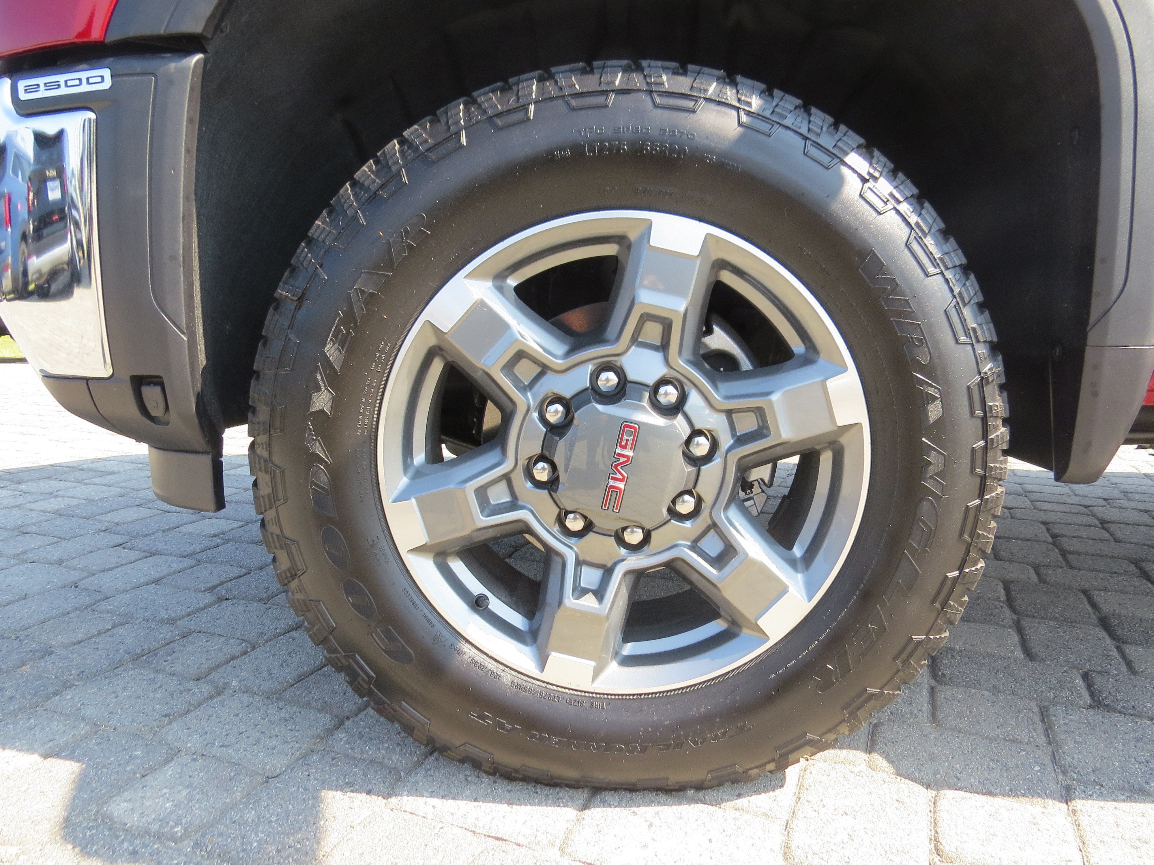 2026 GMC Sierra 2500 HD SLT