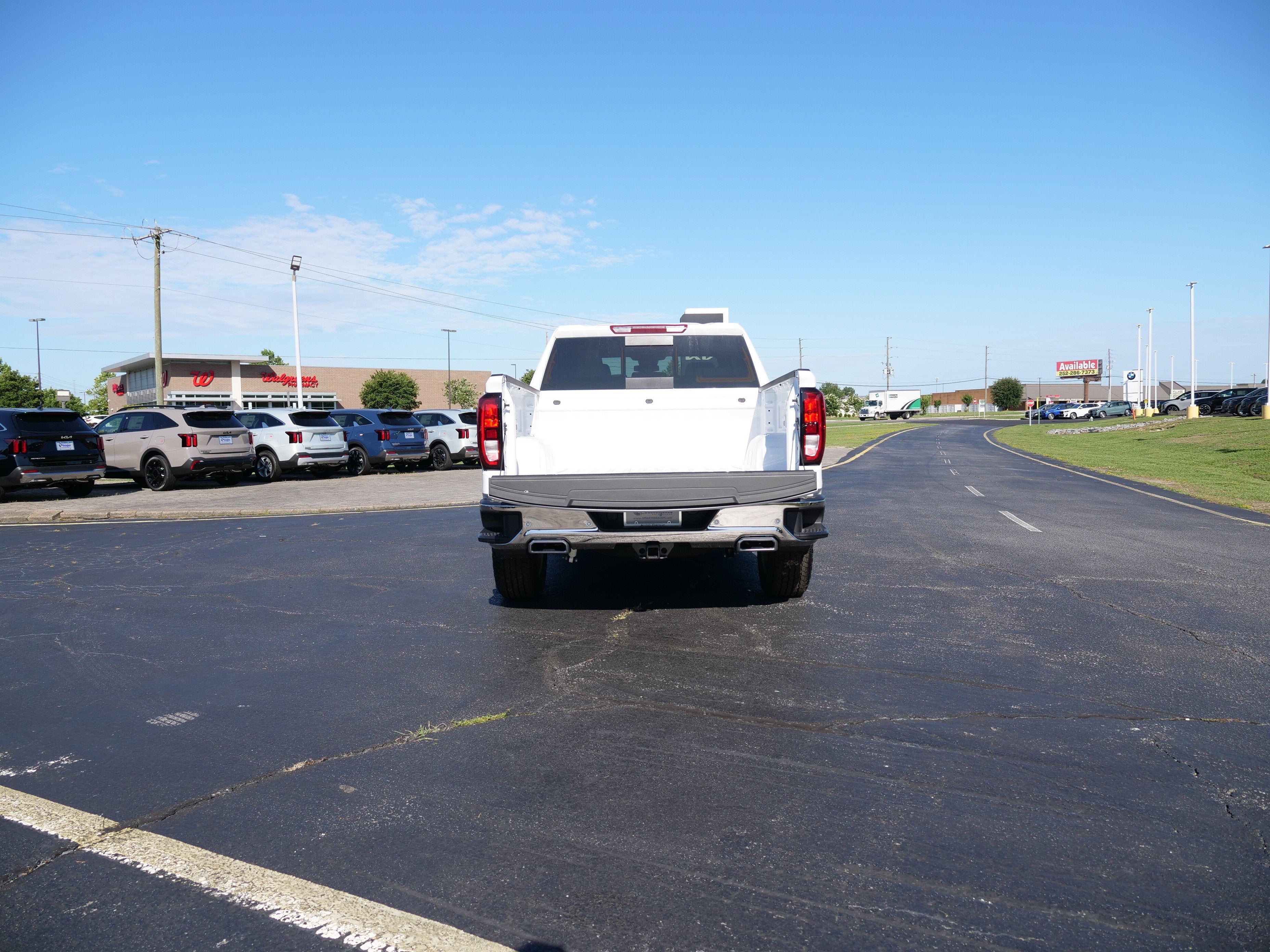 2026 GMC Sierra 1500 SLE