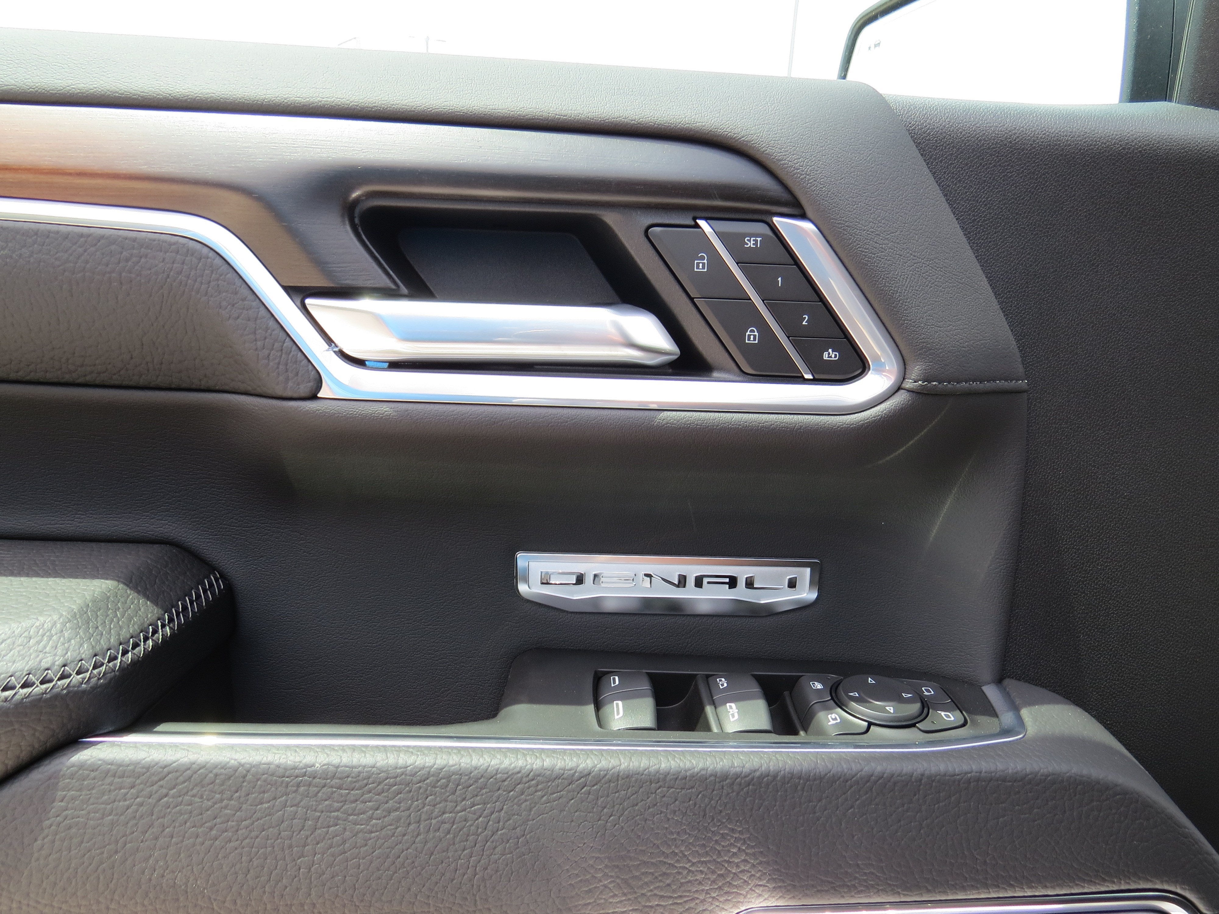 2026 GMC Sierra 1500 Denali - Photo 18