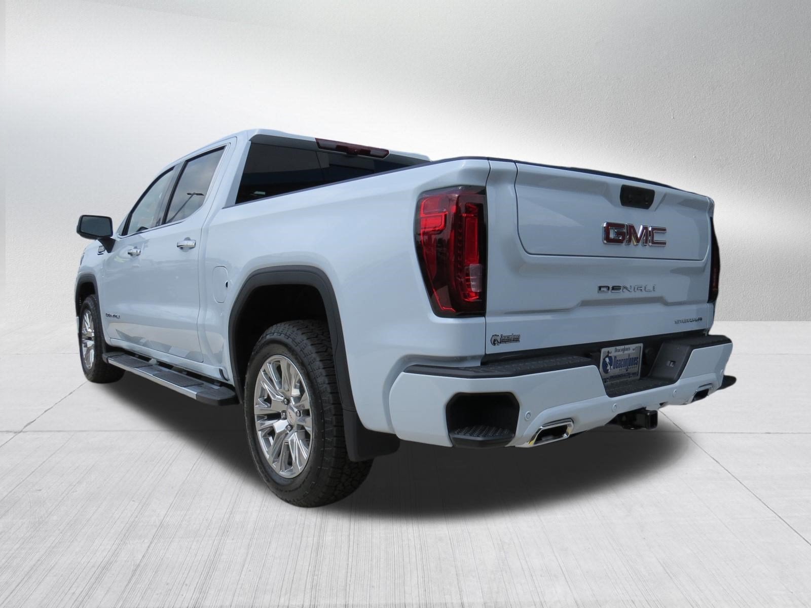 2026 GMC Sierra 1500 Denali - Photo 7