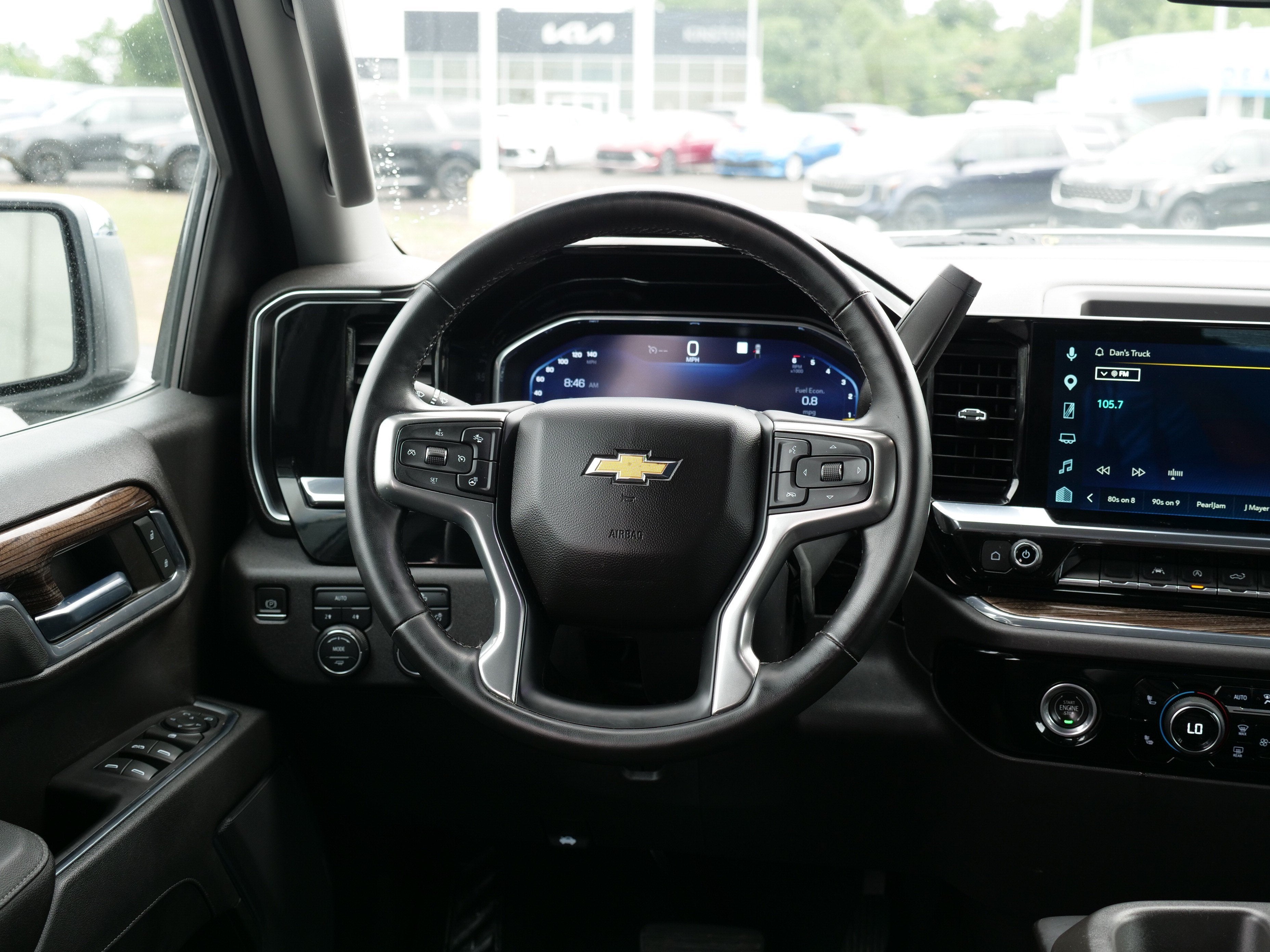 2023 Chevrolet Silverado 1500 LT (2FL)