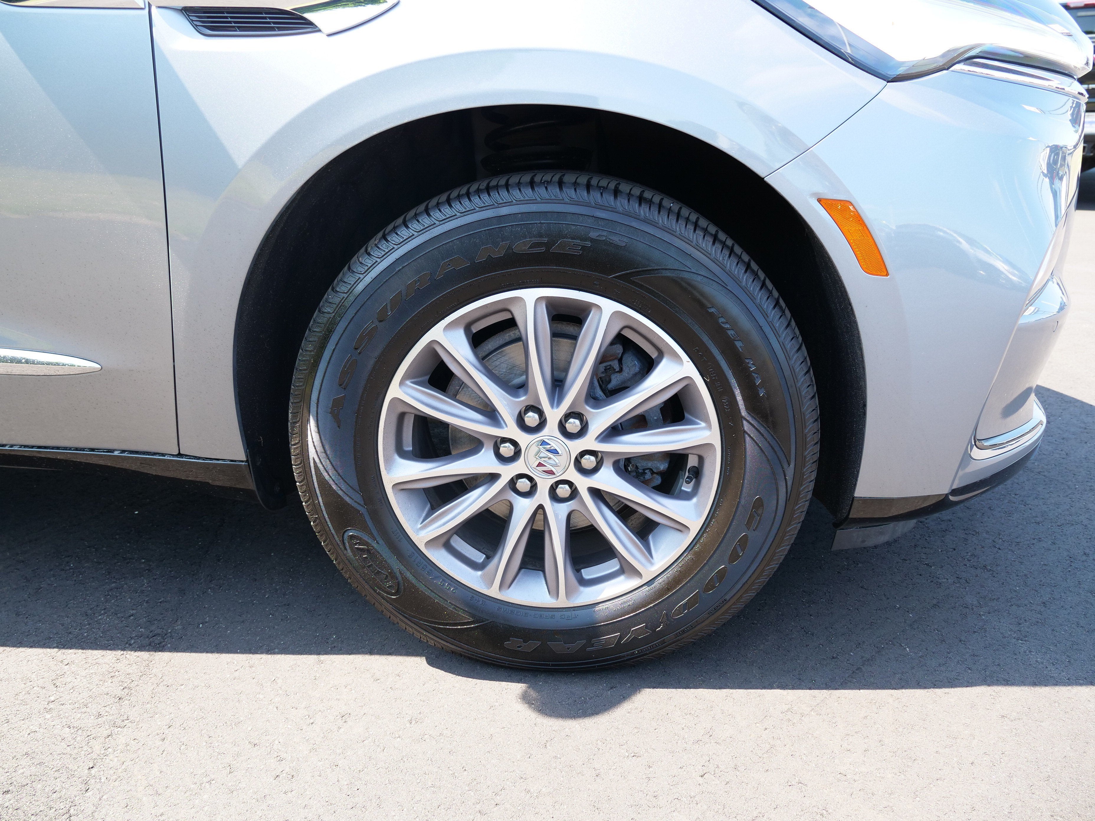 2024 Buick Enclave Essence