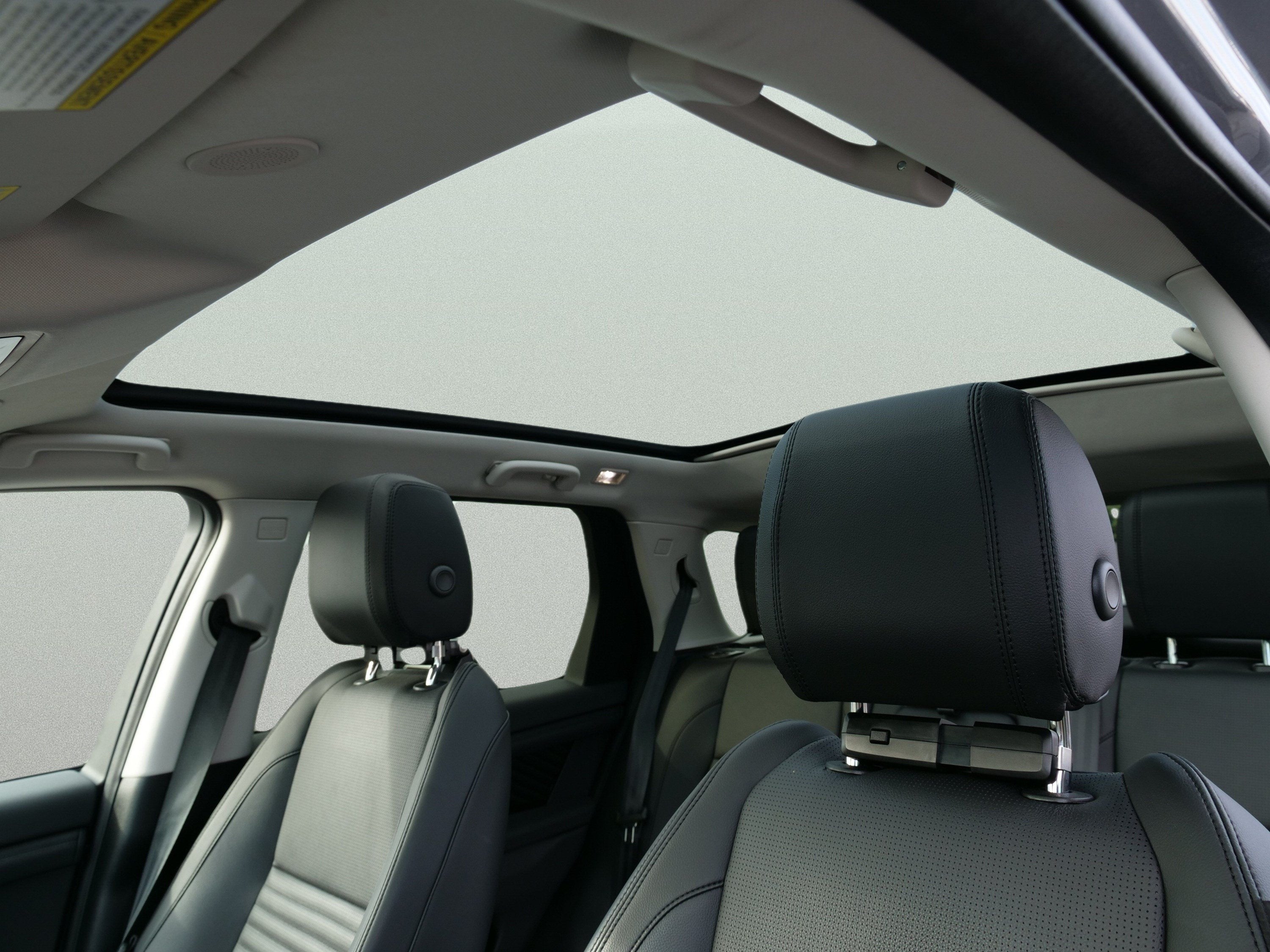 2025 Land Rover Discovery Sport S