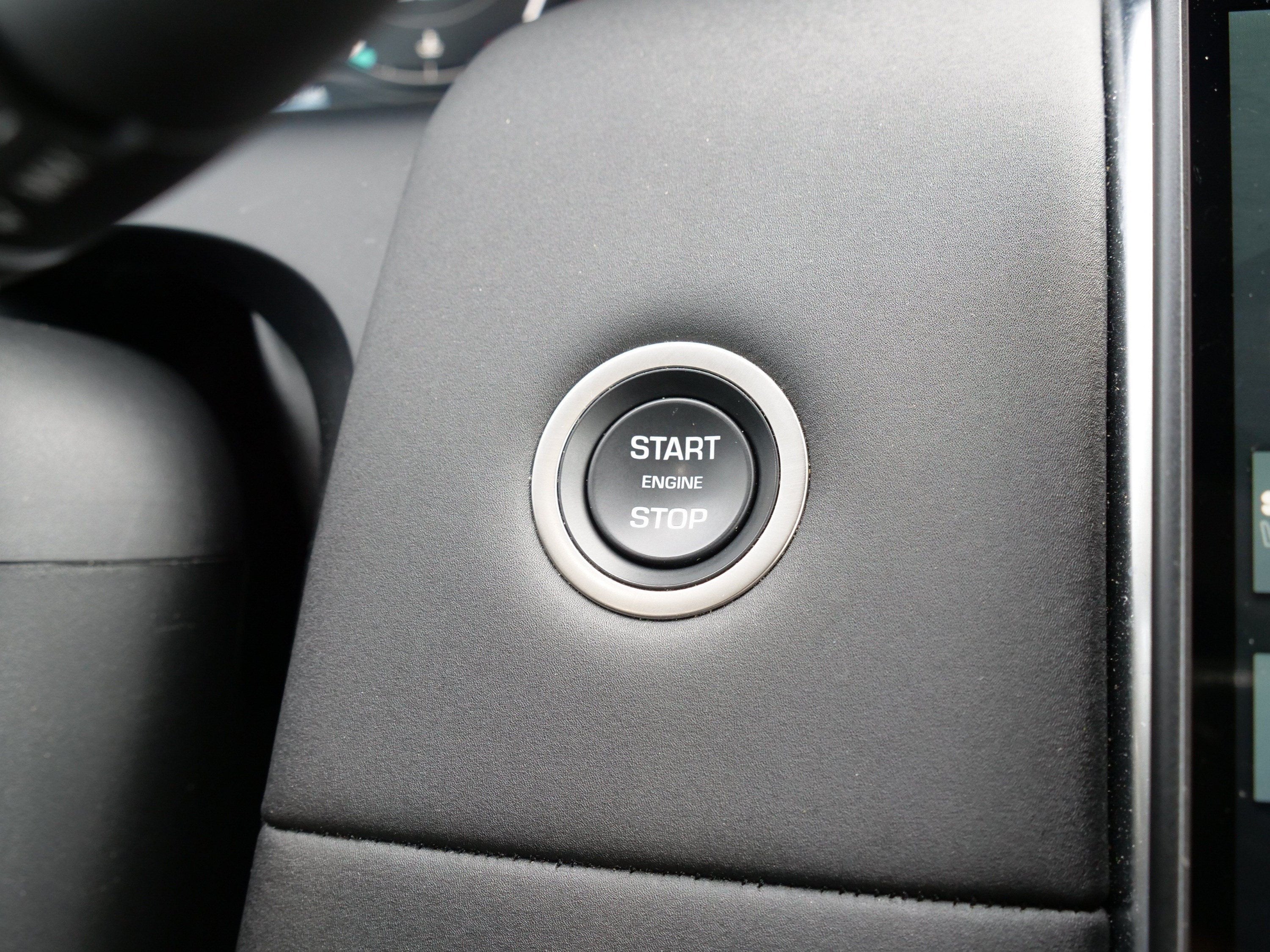 2025 Land Rover Discovery Sport S