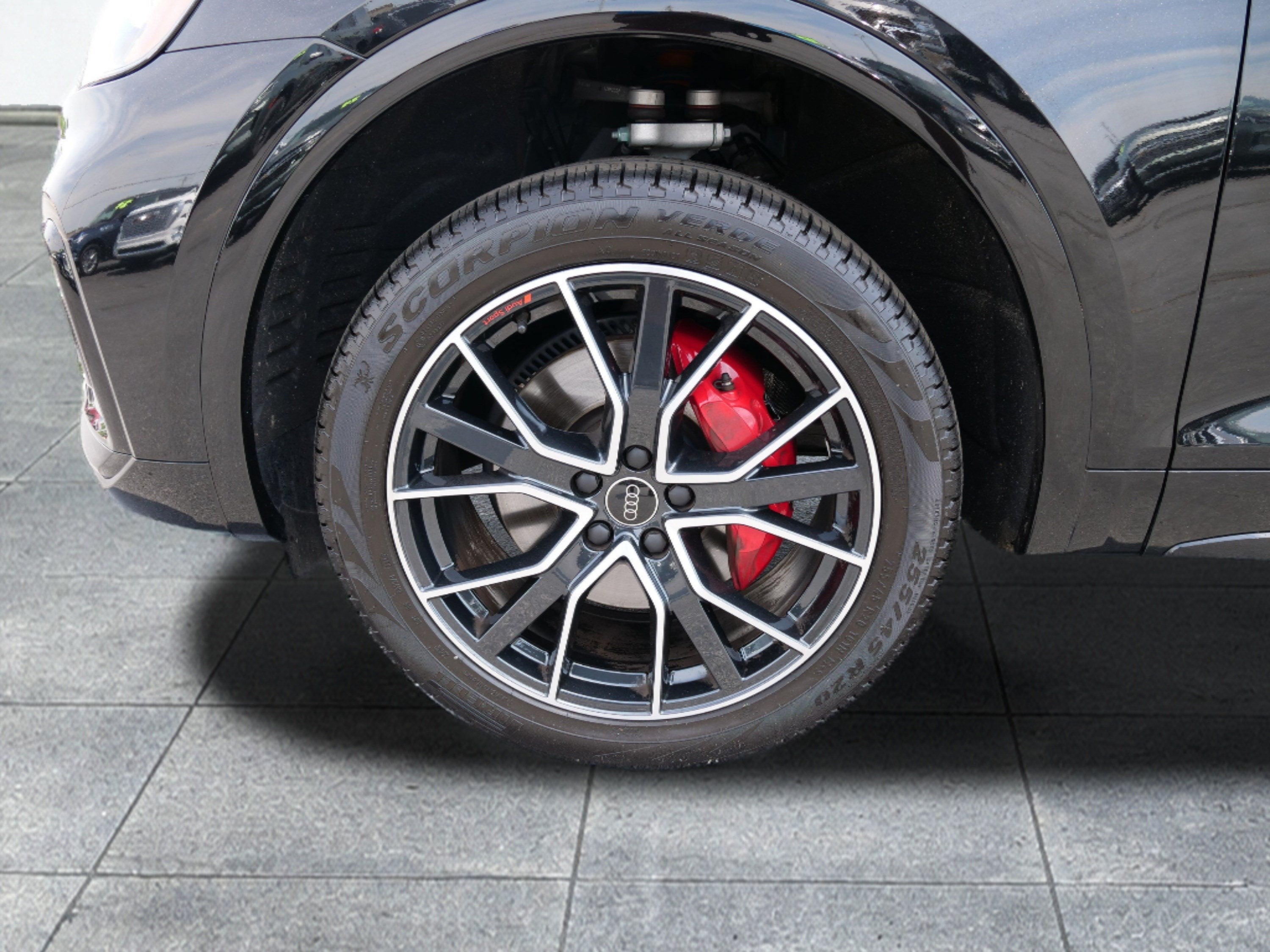 2025 Audi SQ5 Premium Plus