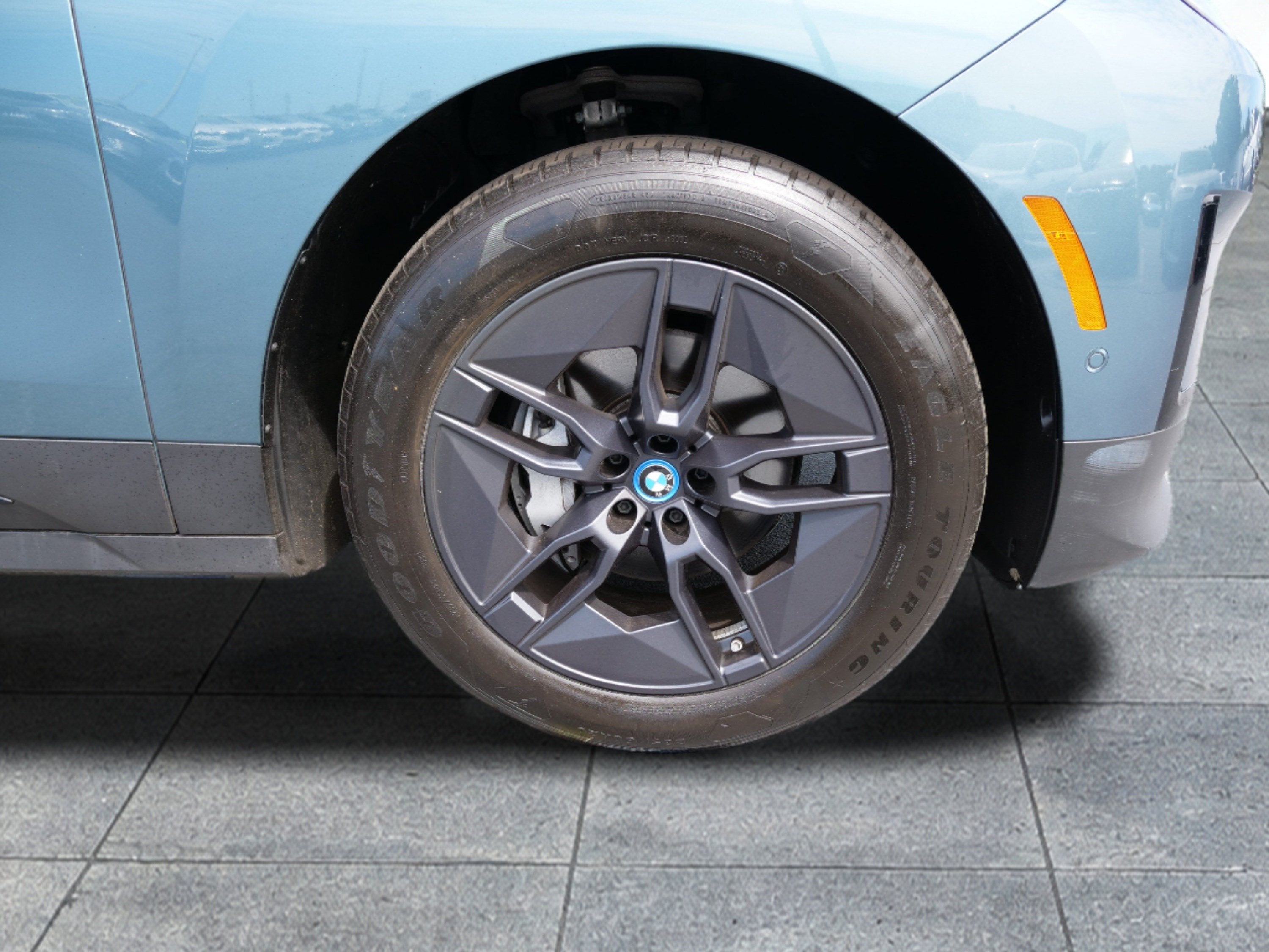 2023 BMW iX xDrive50