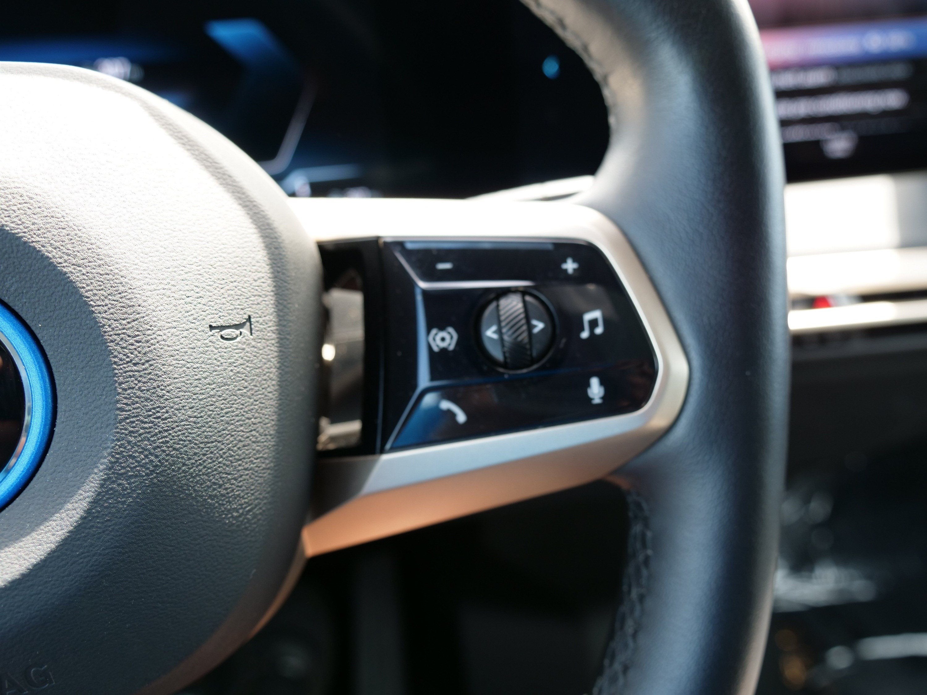 2023 BMW iX xDrive50